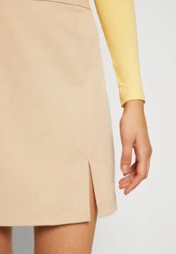 Pieces Pcthelma - Minijupe - Irish Cream 13 Pieces Pcthelma - Minijupe - Irish Cream -Stradivarius Soldes 01350383512d4a5abf881053d084879a