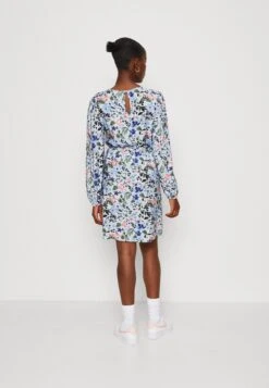 Object Objriga Mila Dress - Robe De Jour - Serenity 10 Object Objriga Mila Dress - Robe De Jour - Serenity -Stradivarius Soldes 04497f53a677470fb4e89d9e79e8d1ca