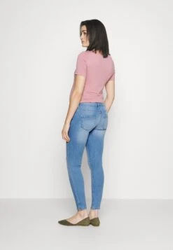 ONLY MATERNITY Olmblush Mid Longer Slit - Jeans Skinny - Medium Blue Denim -Stradivarius Soldes 046f89f2b6094c6cafa7bcfc30733f1d