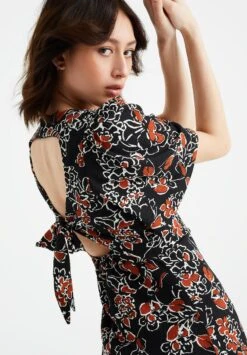 WE FASHION Met Dessin - Robe En Jersey - Black -Stradivarius Soldes 07efae7e757f4eb8be9bef4433d3f3c0