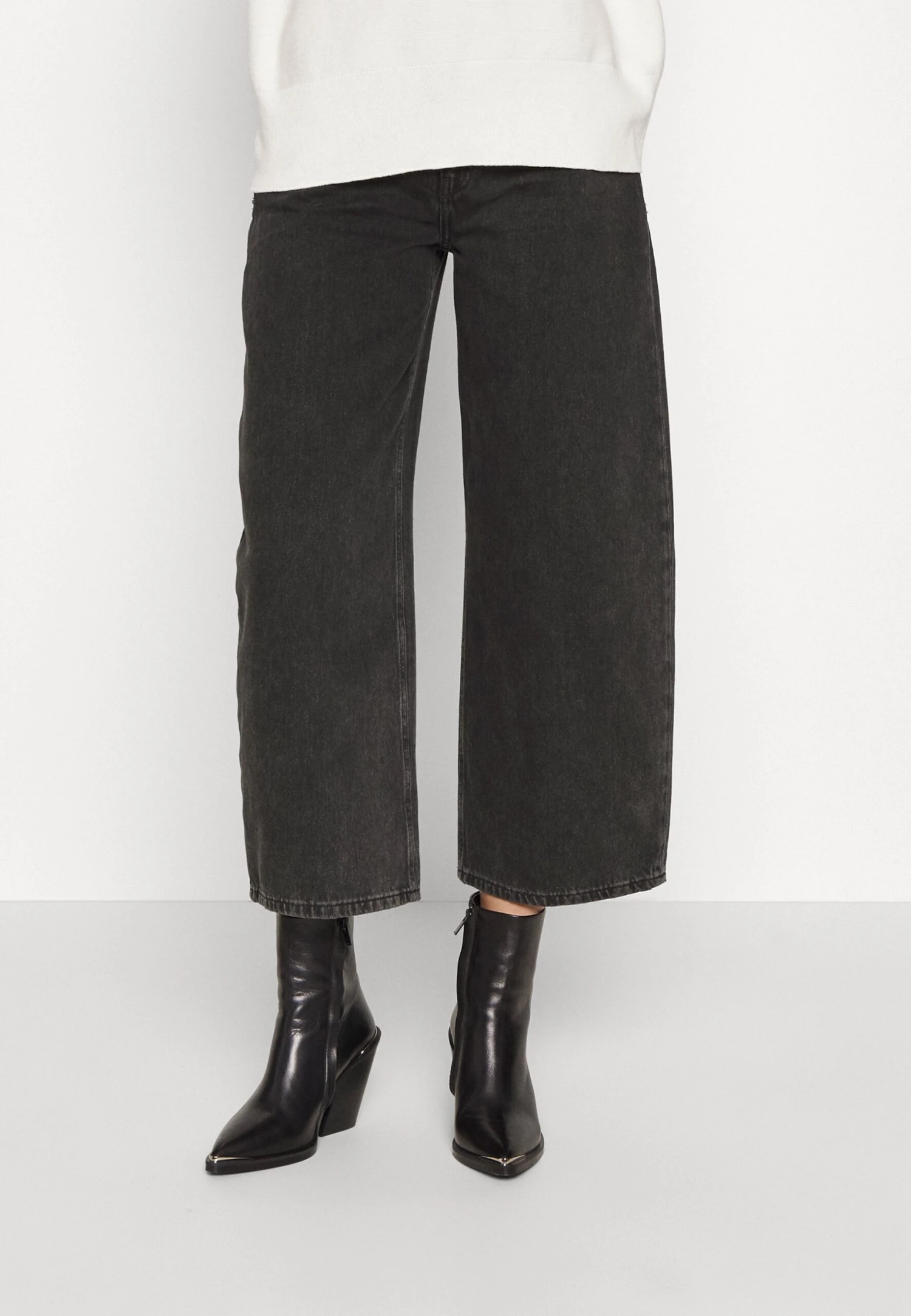 DRYKORN Cuso - Jean Bootcut - Schwarz 3 DRYKORN Cuso - Jean Bootcut - Schwarz