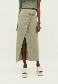 Stradivarius Rustic Midi - Jupe Portefeuille - Light Green