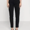 Mother Of Pearl Lena Denim Black - Jeans Skinny - Black -Stradivarius Soldes 0fe4a0fc6ce7472780ac632c3775a450