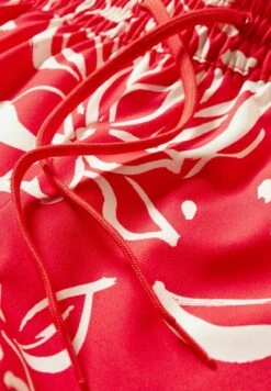 Bas De Bikini - Red -Stradivarius Soldes 10518c5eb68348a38351a3a1612975a5