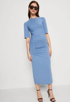 Minimum Stulli - Robe En Jersey - Quiet Harbor -Stradivarius Soldes 111dfc08853e4abe99d17ff59df5860b