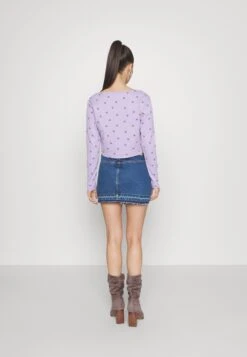 Noisy May Petite Nmcary Mini Skirt - Jupe En Jean - Blue Denim 10 Noisy May Petite Nmcary Mini Skirt - Jupe En Jean - Blue Denim -Stradivarius Soldes 1129d38253d247a4b9abdbbef1de7012