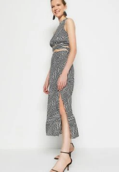 Trendyol Gewoontjes - Jupe Trapèze - Black -Stradivarius Soldes 11998314874842d39ac7491d518f4ce9