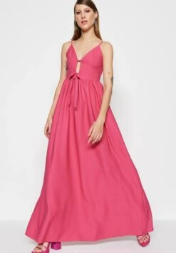 Trendyol Evening - Robe De Cocktail - Pink -Stradivarius Soldes 1e4fc9f34c954d5491e801d59d2f7386