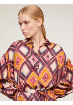 Avec Un Imprimé À Losanges - Robe Chemise - Giallo -Stradivarius Soldes 2277789d77df4844bad6464f35a349f3