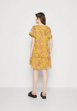 Ikks Robe - Robe De Jour - Citron Glacé -Stradivarius Soldes 27a1e30d5f96458a8e8fdbac18acdf91