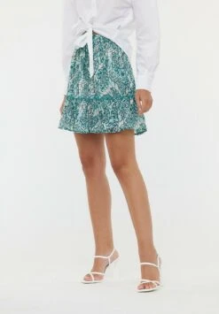 Lee Cooper Pica - Jupe Trapèze - Precious Green -Stradivarius Soldes 289a6b6c5cea44e485028ed3ea6c5e19