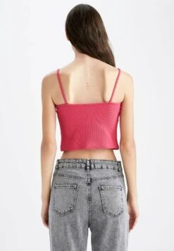 DeFacto Slim Fit - Débardeur - Pink 8 DeFacto Slim Fit - Débardeur - Pink -Stradivarius Soldes 30d4fd2af1d0492c8a4a5f32b8e4d814