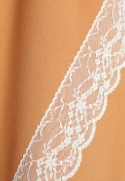 TWINSET Simple Beauty - Robe De Soirée - Bic.Hazel/Neve -Stradivarius Soldes 32857ec71c7d4f3abd4e2dc326f960fb