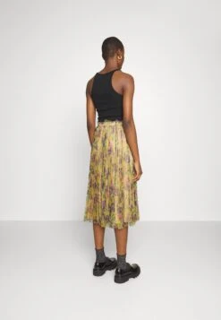 MAX & Co. Cicala - Jupe Plissée - Olive Green 11 MAX & Co. Cicala - Jupe Plissée - Olive Green -Stradivarius Soldes 3533beb63f5346529ff3d94bea87911d