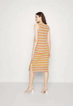 Mamalicious Mlohana Midi Skirt - Jupe Crayon - Vibrant Yellow 9 Mamalicious Mlohana Midi Skirt - Jupe Crayon - Vibrant Yellow -Stradivarius Soldes 369ebefb081c4672a72effc8e53ce186