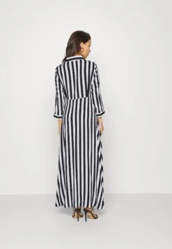 Yassavanna Long Shirt Dress - Robe Longue - Black/White -Stradivarius Soldes 39996a2534c140509ce3a72cc399ae27