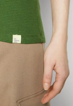 American Vintage Débardeur - Persil Vintage -Stradivarius Soldes 3ab68ccdb92a46cdbe5ffbe303992feb