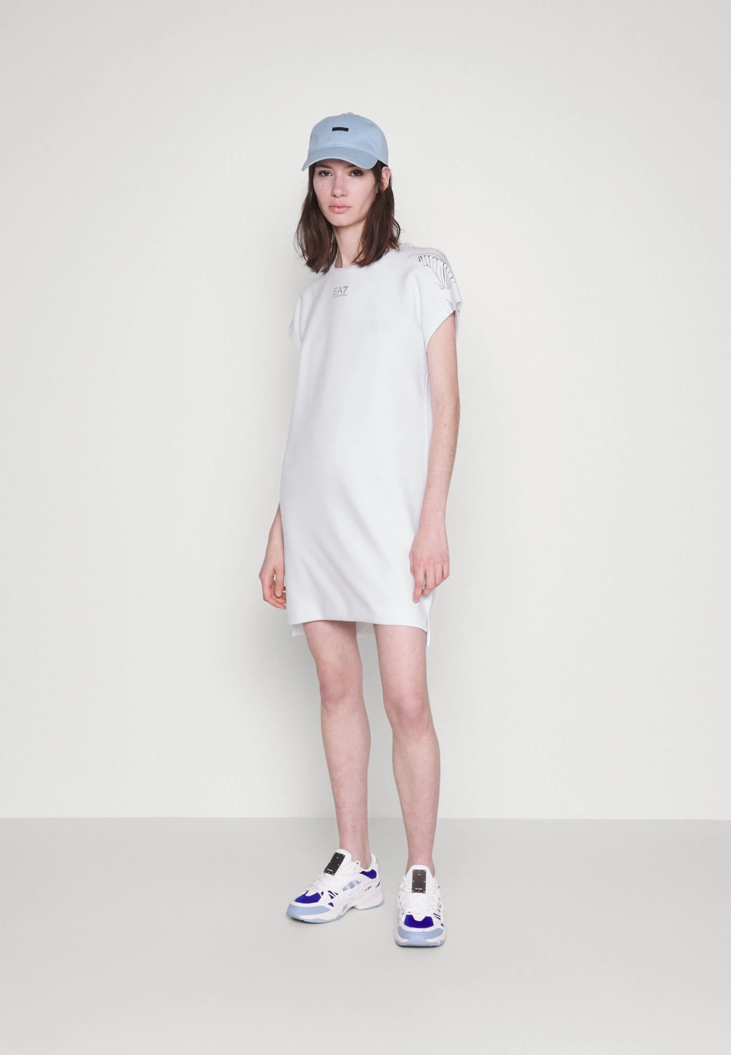 EA7 Emporio Armani Dress - Robe En Jersey - White/Gold 4 EA7 Emporio Armani Dress - Robe En Jersey - White/Gold – Image 2