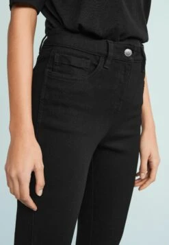 Next Cropped - Jean Droit - Black 10 Next Cropped - Jean Droit - Black -Stradivarius Soldes 3ff855af5d534aa2b76f8954c8b84c37