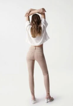 Secret Push In - Jeans Skinny - Beige -Stradivarius Soldes 423390a788af43f8a68d79ec6592cd22