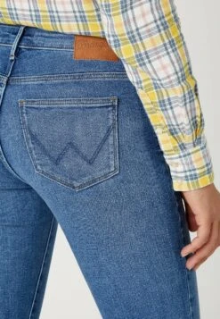 Wrangler Jeans Skinny - Raven 11 Wrangler Jeans Skinny - Raven -Stradivarius Soldes 44aea0ff769e45d5bc2ab3e9f0056d29