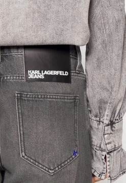 Karl Lagerfeld Jeans Relaxed - Jean Bootcut - Black Ombre 13 Karl Lagerfeld Jeans Relaxed - Jean Bootcut - Black Ombre -Stradivarius Soldes 4a2e3a35f37f443a98ce022994a87817