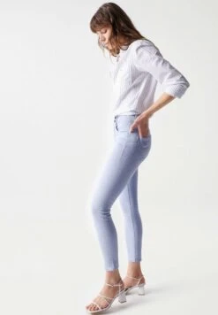 Secret Push In - Jeans Skinny - Blau -Stradivarius Soldes 4b74fbb152574ea89ca7b391746c6311