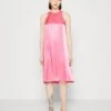 ARKET Robe De Jour - Pink 1 ARKET Robe De Jour - Pink -Stradivarius Soldes 4da81fdc4700467fa5cbbbbbd1359e6a