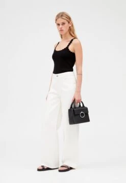 CLAUDIE PIERLOT Mysa - Débardeur - Noir -Stradivarius Soldes 4eafd7d28ee64543b9d155ad928e359d