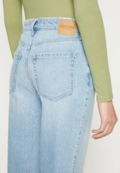 Hollister Co. Jean Droit - Light Medium Wash -Stradivarius Soldes 567a20f630524080a550717e15a6f3a6