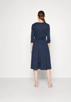 Doria - Robe En Jersey - Blu Notte -Stradivarius Soldes 5856dd65361941cbbeae9f2597997017
