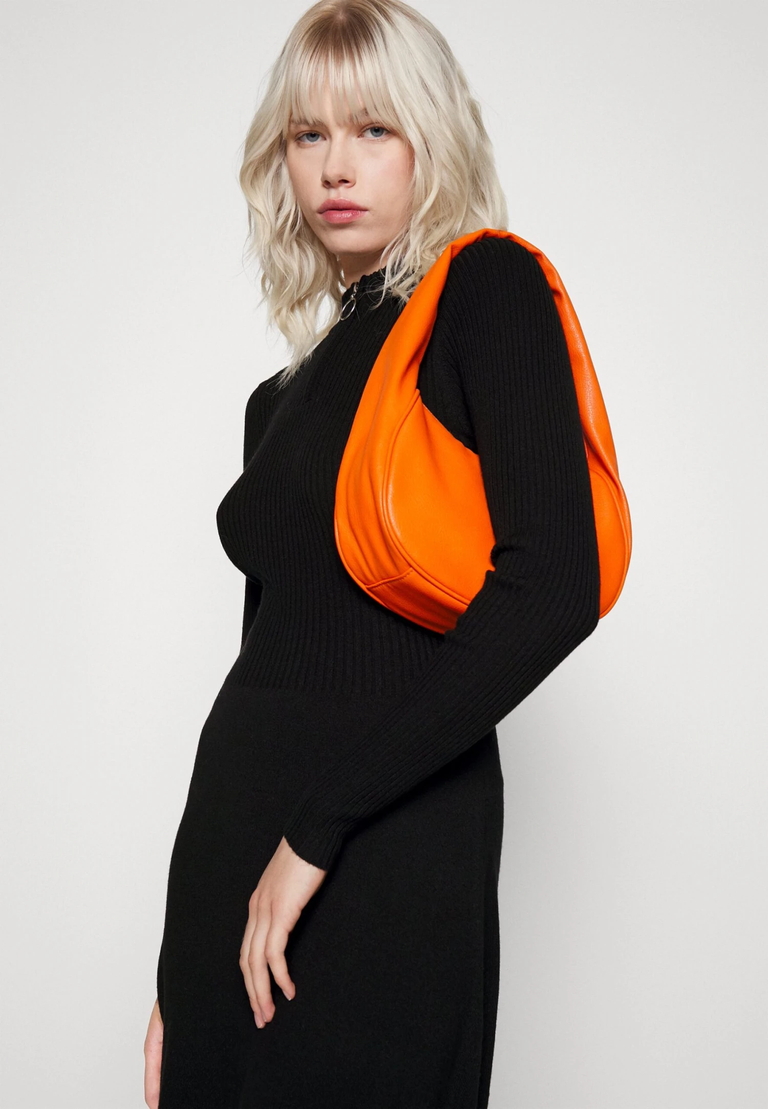 ONLY Onldee L/S Zip Cc - Robe Pull - Black 6 ONLY Onldee L/S Zip Cc - Robe Pull - Black – Image 4