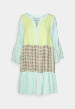 Kenya Dress - Robe De Jour - Icy Morn -Stradivarius Soldes 5d479bc5da994a538ebe1efc90db3169
