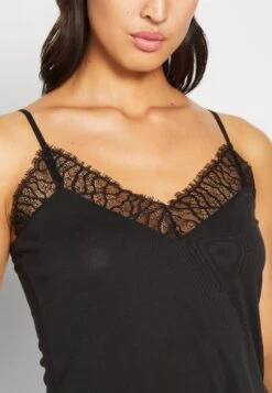 MORGAN Betty - Débardeur - Black -Stradivarius Soldes 5e5f606a2edb4a82b8aee6edfd6f61b5