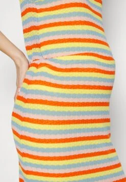 Mamalicious Mlohana Midi Skirt - Jupe Crayon - Vibrant Yellow 11 Mamalicious Mlohana Midi Skirt - Jupe Crayon - Vibrant Yellow -Stradivarius Soldes 61d014d0daf54608a4832b63246e0387