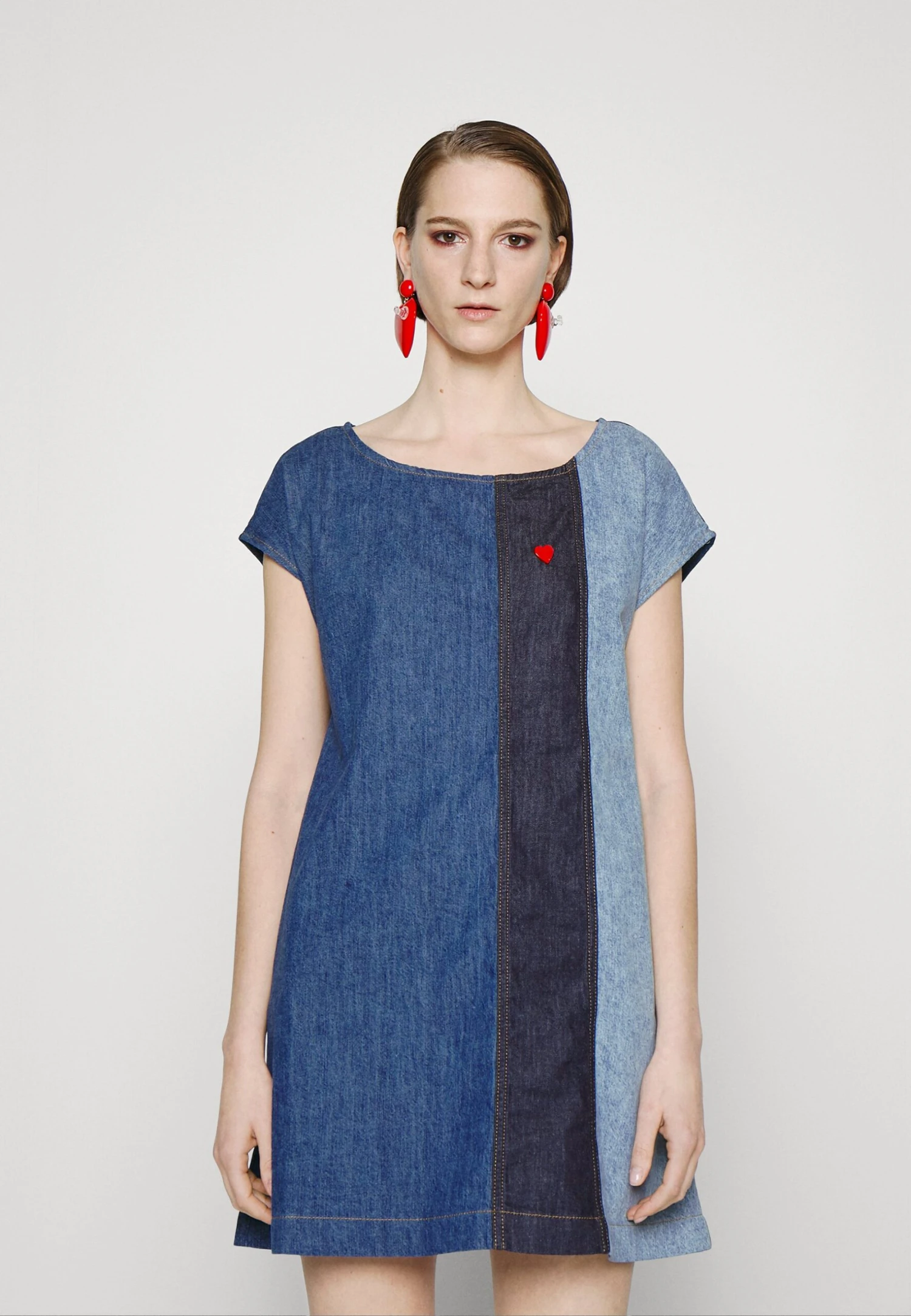 LOVE MOSCHINO Robe En Jean - Blue Denim 3 LOVE MOSCHINO Robe En Jean - Blue Denim