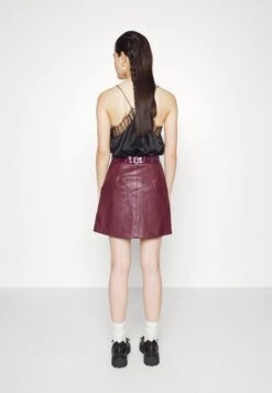 Staud Paper Skirt - Minijupe - Plum -Stradivarius Soldes 6aae95a5c54241da95016c86c667b358