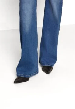 Vero Moda Tall Vmselina Flared - Jean Slim - Medium Blue Denim -Stradivarius Soldes 6adb4e215e174200b3e7ea51f683148a