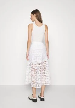 Tory Burch Eyelet Skirt - Jupe Trapèze - White -Stradivarius Soldes 6cb6aba2ff3e41d38b3166201fe5c067