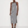 Gestuz Drew Striped Long Dress - Robe Pull - Black/White -Stradivarius Soldes 6d9fe6fc7b08424999f77d9e500f97bb
