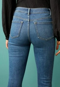 Next Stretch - Jean Bootcut - Dark Blue 8 Next Stretch - Jean Bootcut - Dark Blue -Stradivarius Soldes 7bd481c87ac441bfaf720a1e6f1c077e