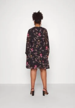 Robe De Jour - Black/Pink -Stradivarius Soldes 8720fac36c9046d784809111271f1da5