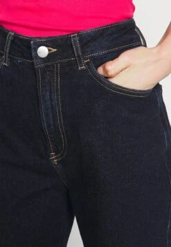 Kick Flare - Jean Bootcut - Dark Blue Denim -Stradivarius Soldes 876cd3cd6c0946fa9168852372ad4c26