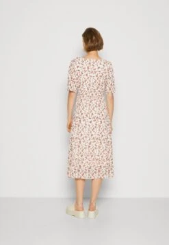 MOSS COPENHAGEN Neomina Rikkelie Shirt Dress - Robe Chemise - Persimmon -Stradivarius Soldes 88630e0968e94e33b59ed4378d4cc5e2