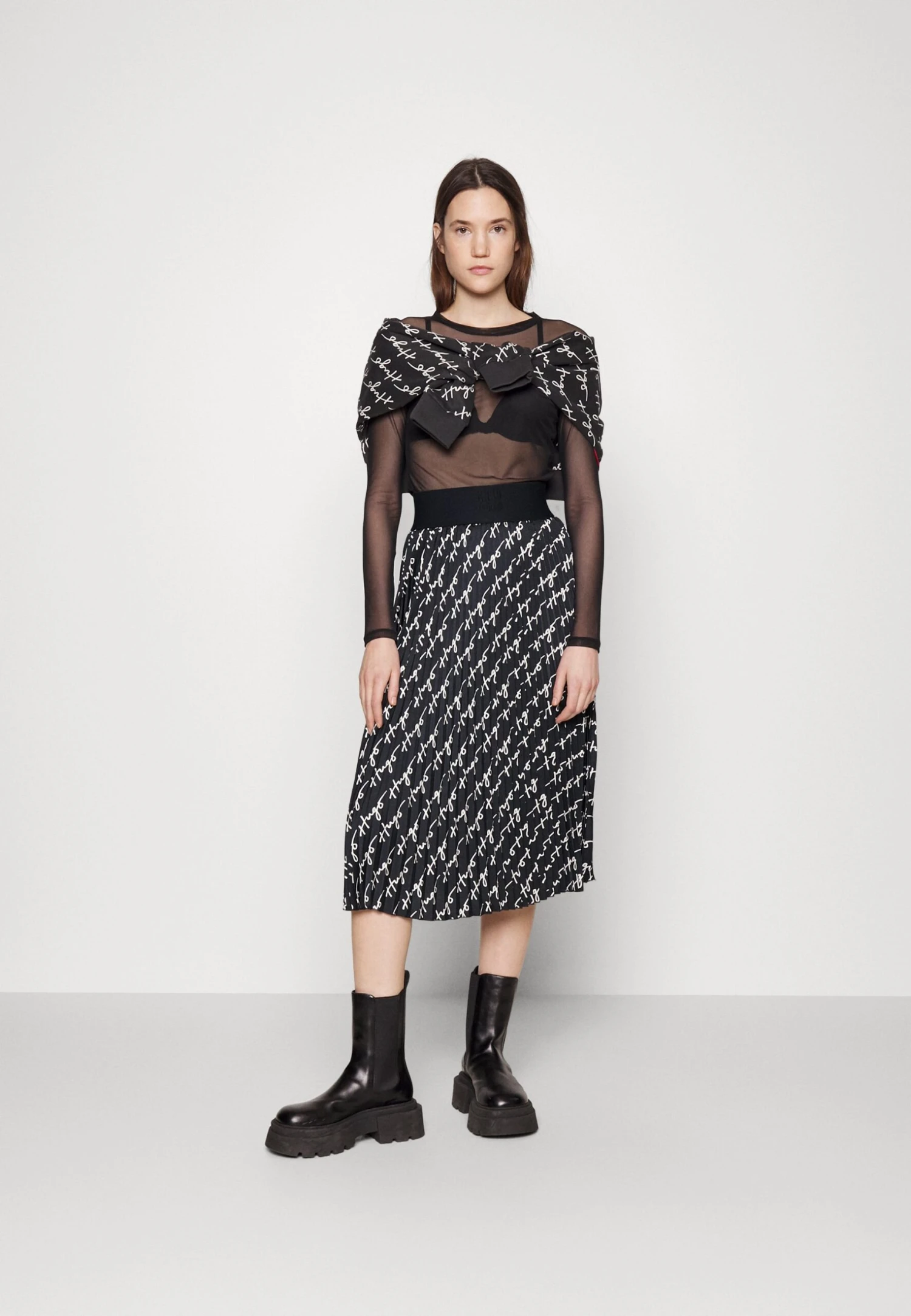 Hugo Reguna - Jupe Plissée - Black/White 4 Hugo Reguna - Jupe Plissée - Black/White – Image 2