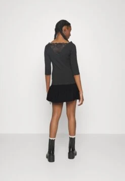 Minijupe - Black -Stradivarius Soldes 9043d4effb274ac89cca7d99c4902d9f