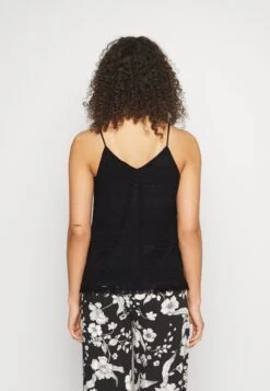 Vero Moda Tall Vmhoney Singlet - Débardeur - Black -Stradivarius Soldes 9b383a1c955543f1a91713a2b8722414