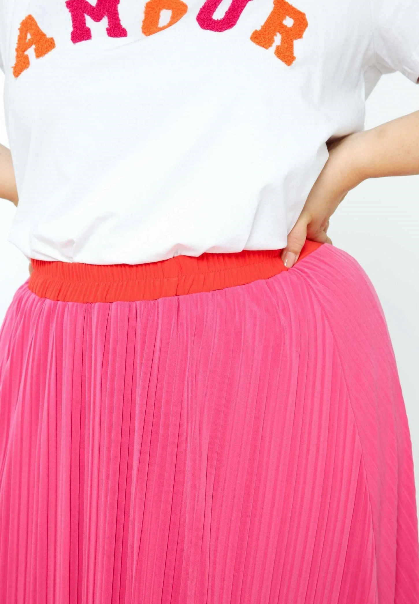 Langer, Unifarbener Mit Farbigem Gürtel - Jupe Plissée - Fushia 9 Langer, Unifarbener Mit Farbigem Gürtel - Jupe Plissée - Fushia – Image 7