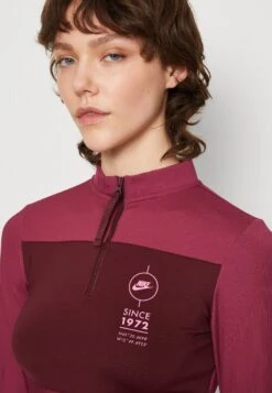 Nike Sportswear T-Shirt À Manches Longues - Rosewood/Night Maroon -Stradivarius Soldes 9f8739154fe445ffb5dac95b28693635