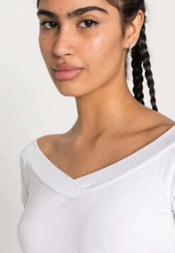 Pieces Pcmaliva V-Neck - T-Shirt Basique - Bright White -Stradivarius Soldes 9fec9c29d86d40a7985a39482f851aa7